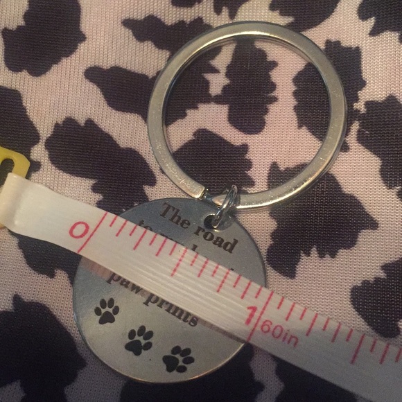 Dog 🐕 Cat 🐱 Keychain - Picture 7 of 7